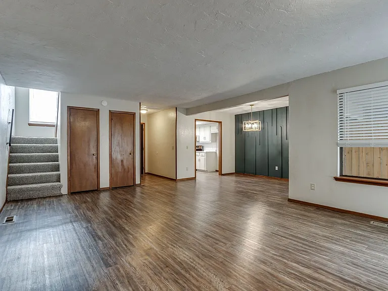 1705 N Gleason Ave — Photo 12