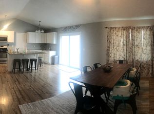 304 S View St, Oreana, IL 62554