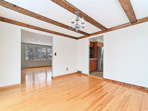 2nd image of 7203 Andover Cir