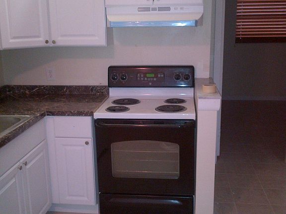 5th image of 101 NE 41st St APT C54