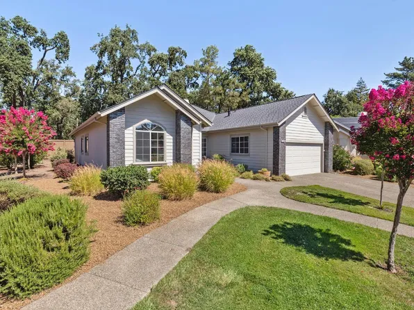 6749 Wintergreen Court, Santa Rosa, CA 95409