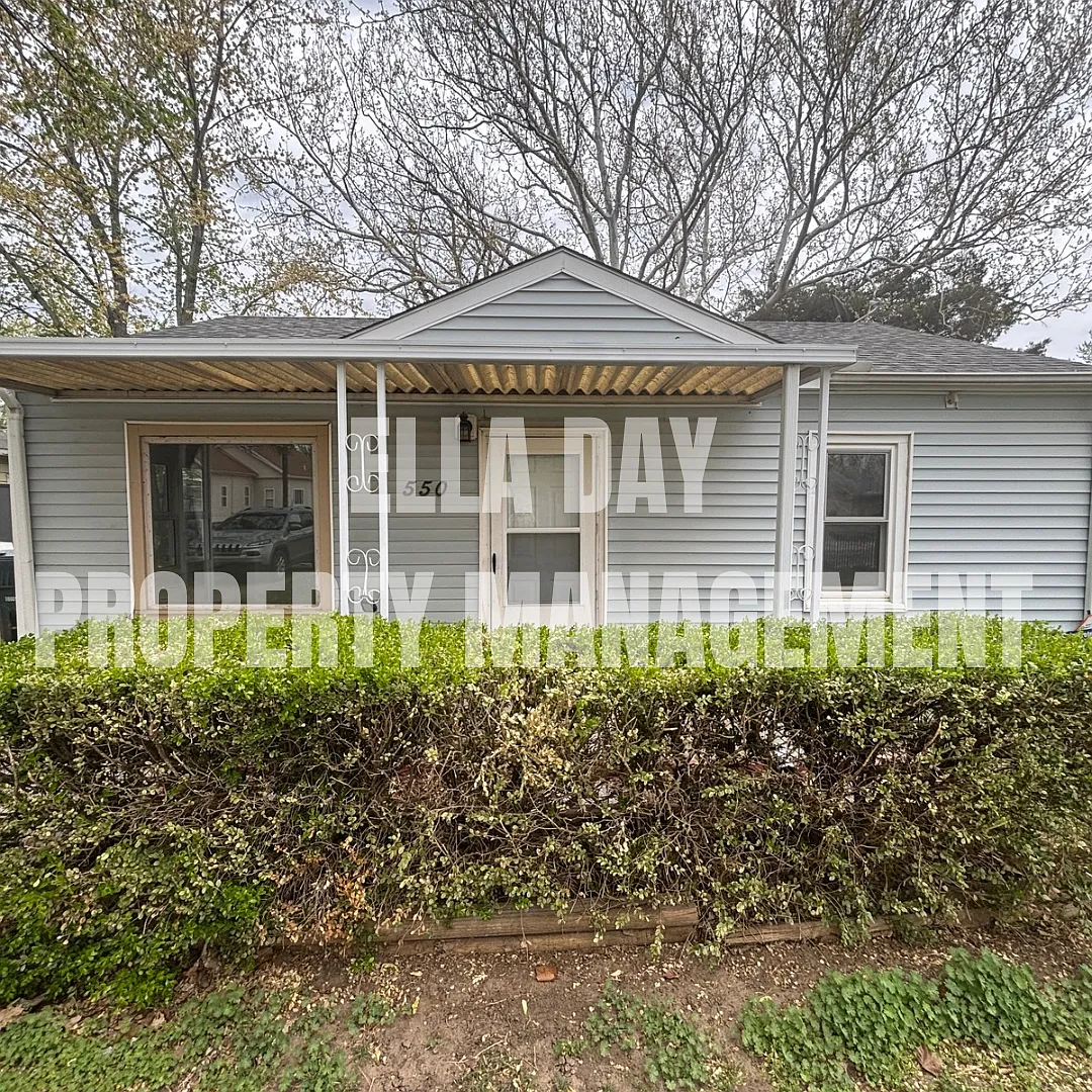 550 N Sheridan St — Photo 1