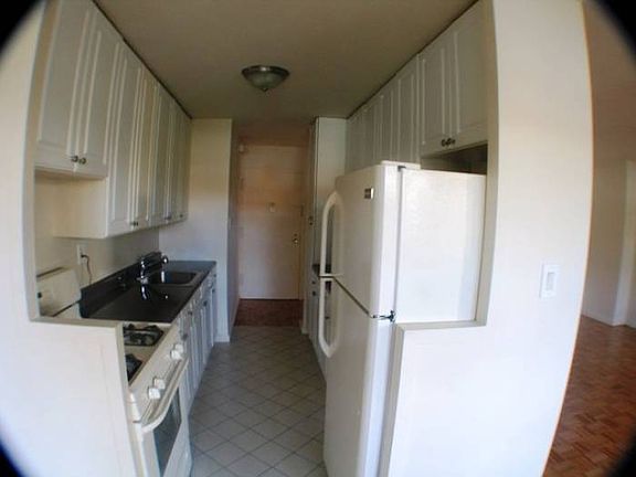 3rd image of 61 Riverdale Ave