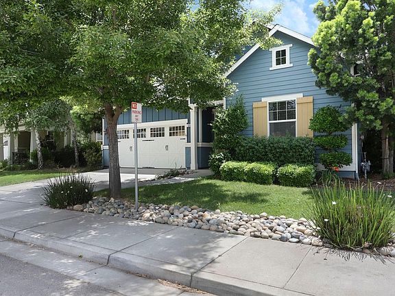 2nd image of 630 Yosemite Dr