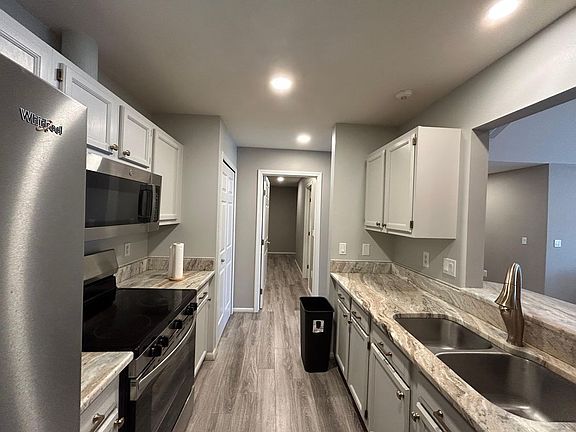 2nd image of 4035 Cornerstone Dr #176