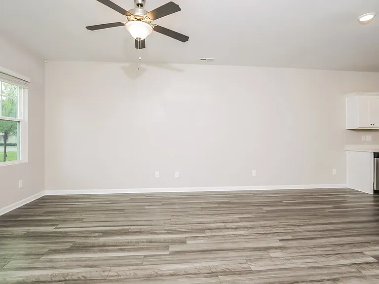 546 Wendell Falls Pkwy — Photo 4