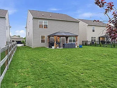 5049 Lakeview Dr — Photo 6