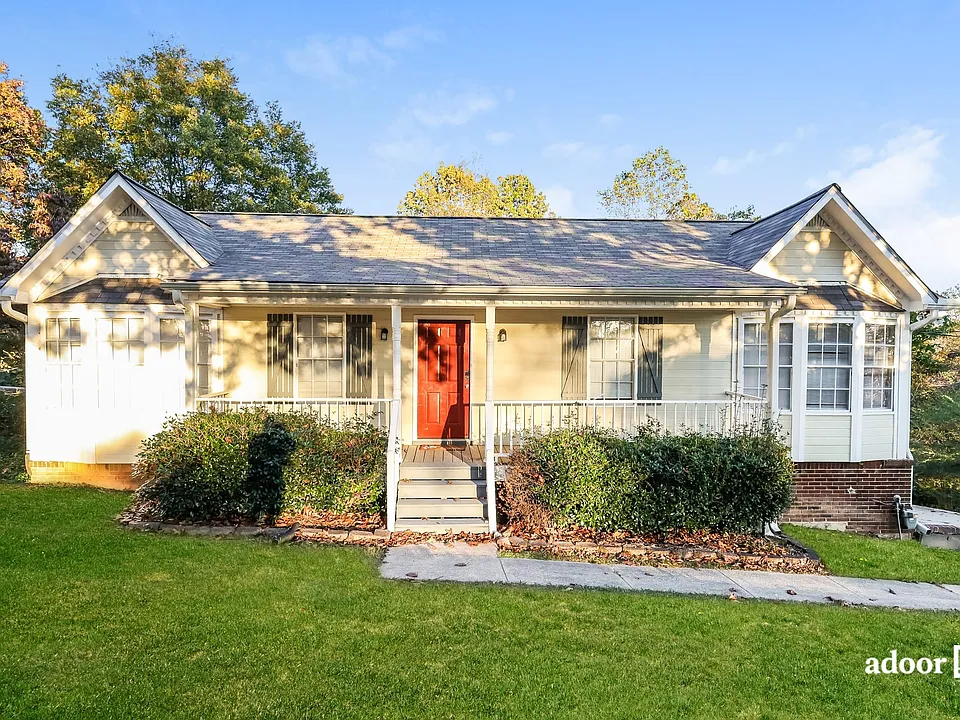 6445 Freda Dr