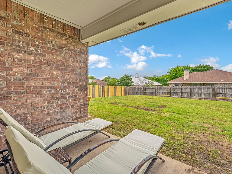 221 Cedar Ridge Dr — Photo 28