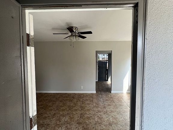 5th image of 3221-3223 W 73rd St #2A