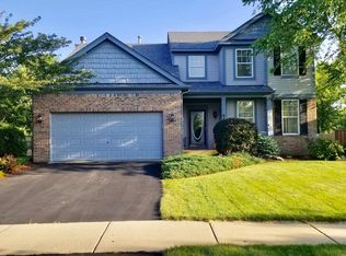 648 Stewart Ave, North Aurora, IL 60542