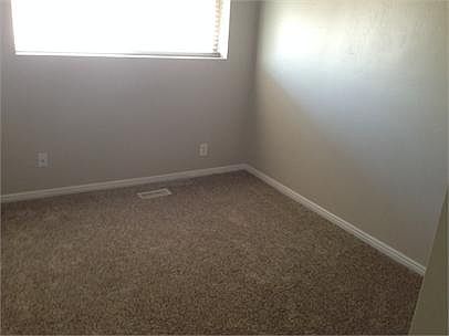 1st image of 1338 E Woodland Ave APT 3