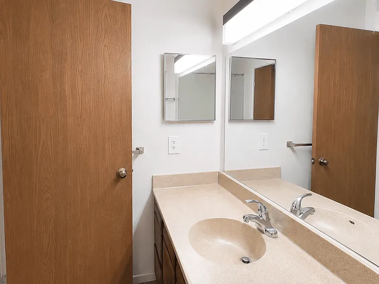 Candlewyck Apartments — Photo 56