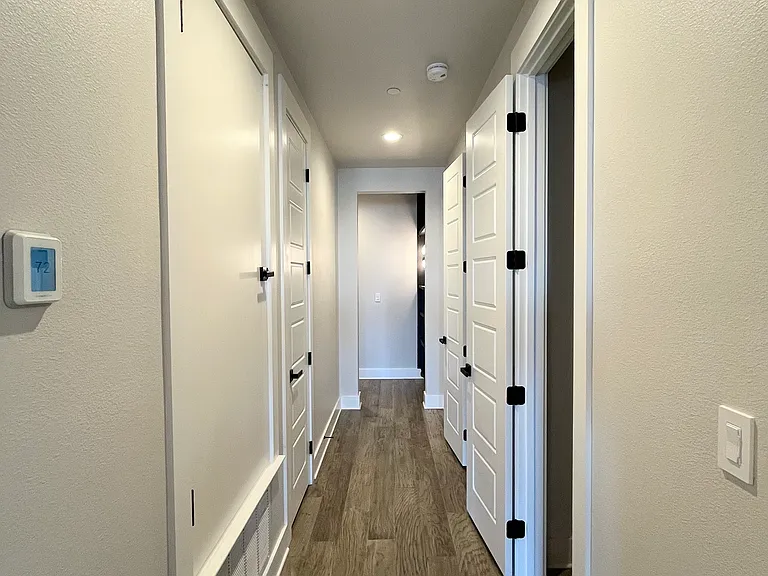 251 S Mill St #320 — Photo 14
