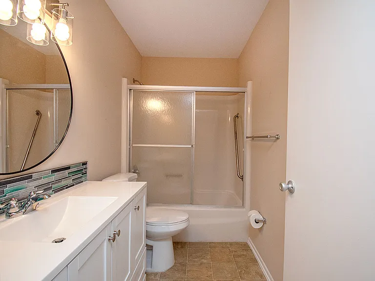 28 Vista Gardens Trl #102 — Photo 17