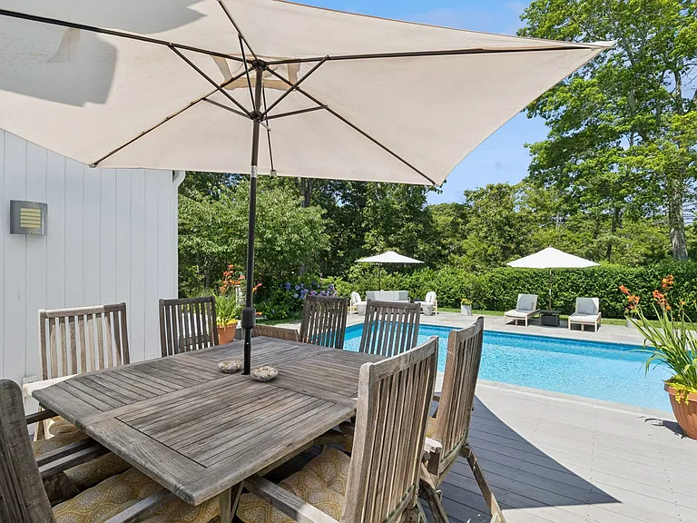41 Cormorant Dr — Photo 3