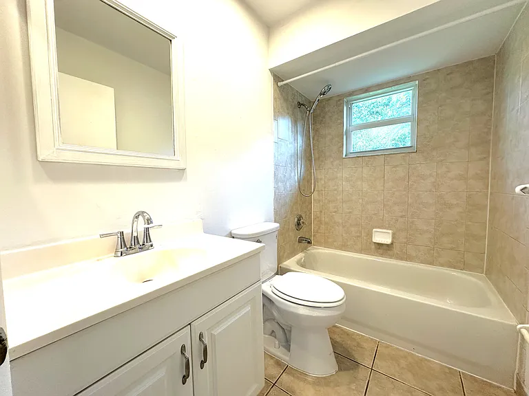 3391 NE West Ct #201 — Photo 13