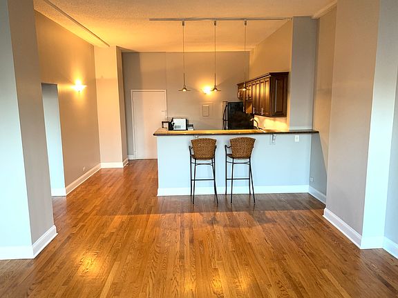 5th image of 600 S Dearborn St APT 1110