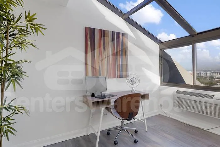 1313 N Williams St #1601 — Photo 16