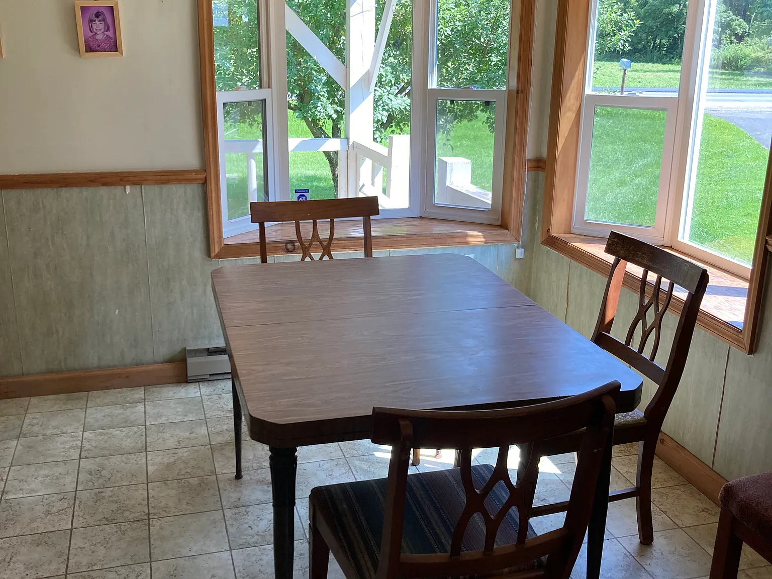 3 bed, 1800 sqft, $1,800 — Photo 2