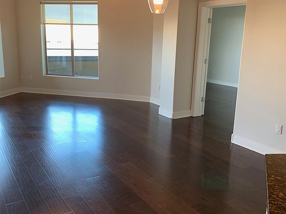 5th image of 945 E Playa Del Norte Dr