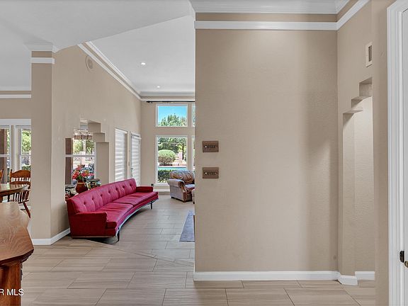 5th image of 981 Vereda Del Valle Ave