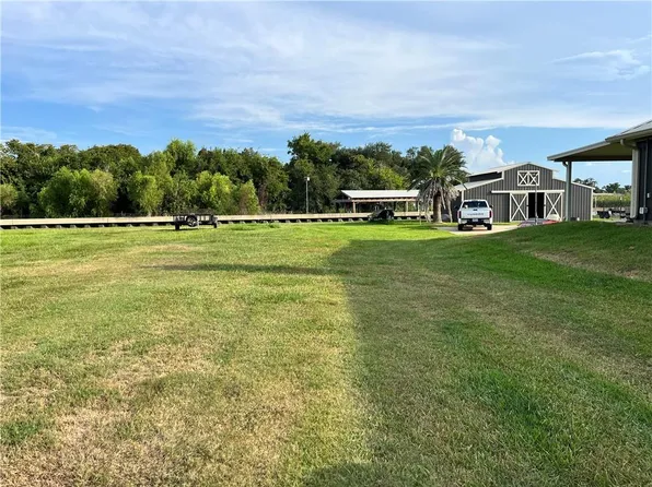 Darda St, Lafitte, LA 70067