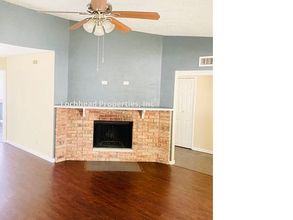 2nd image of 8706 Willowbrook Dr