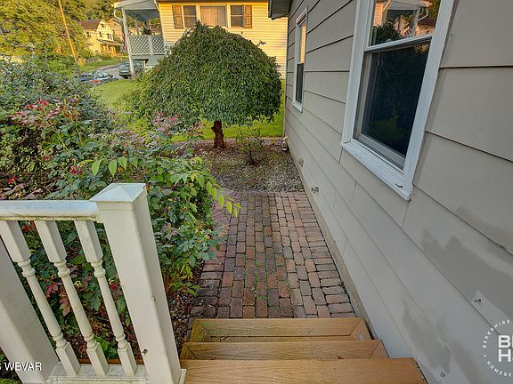 5th image of 400 Charlotte Ave S