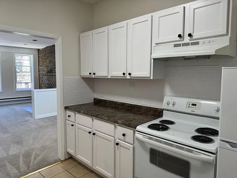 3764 N Wilton Ave #2 — Photo 10