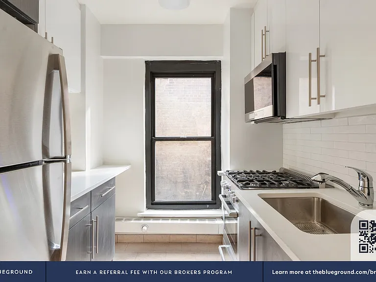 300 E 51st St #5B — Photo 9