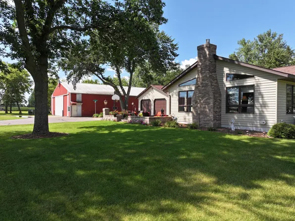 8010 Center St, Clear Lake, MN 55319