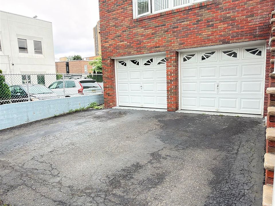 1st image of 9104 3rd Ave