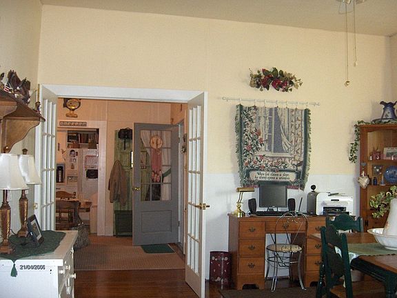 3rd image of 502 N 7th St