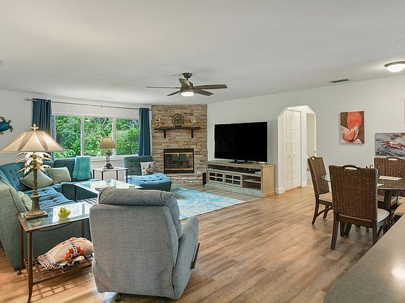 4th image of 2094 SW Pitts Terrace