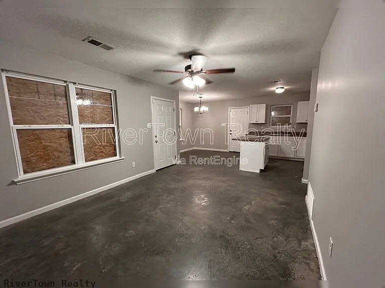 3858 Ajanders Dr — Photo 2