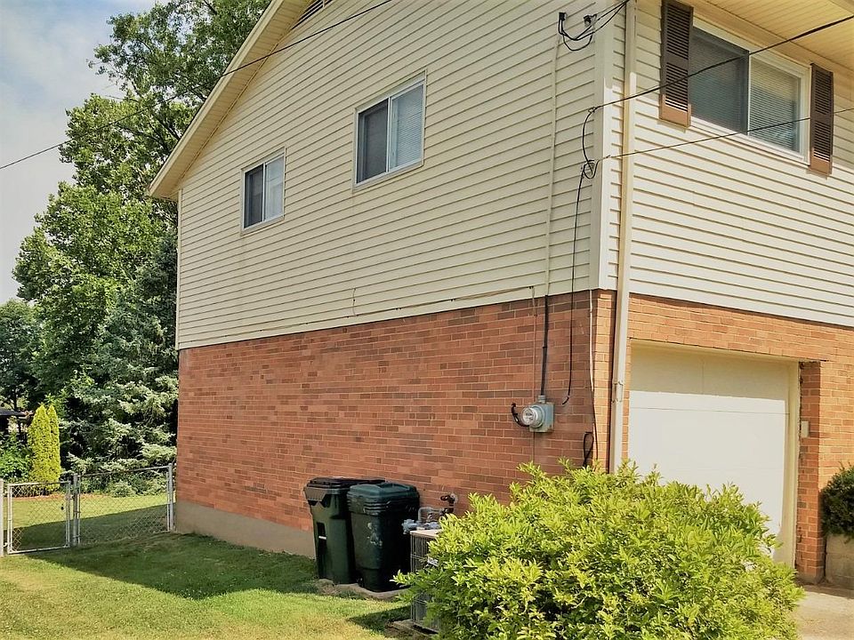 2nd image of 9238 Comstock Dr