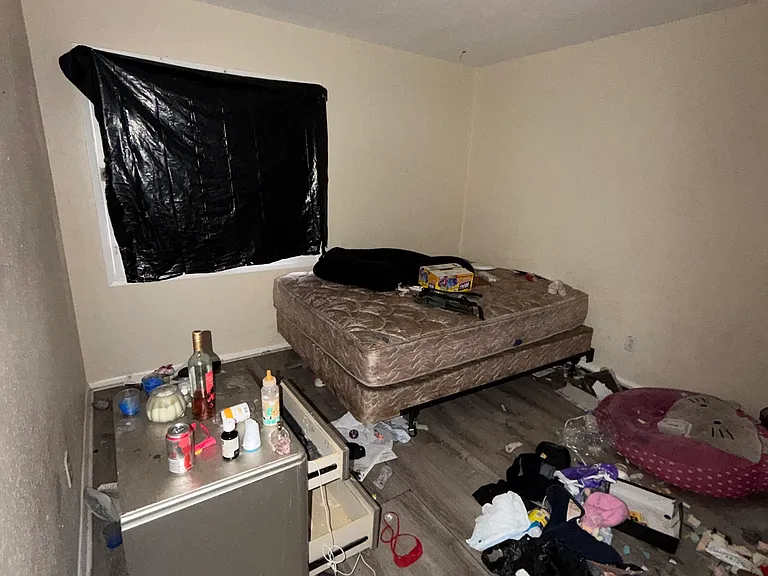 2 E Adams Dr — Photo 18