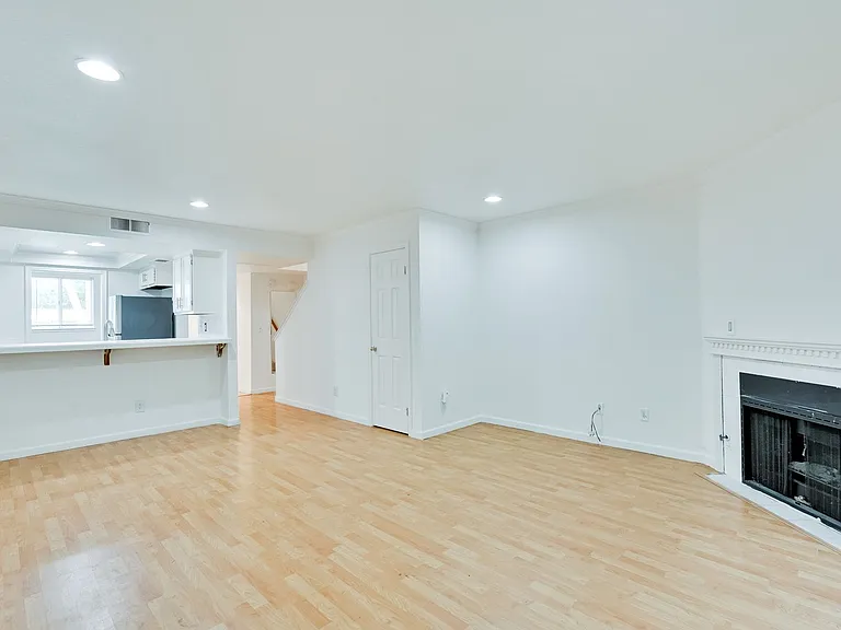 1006 Summerplace Dr — Photo 30