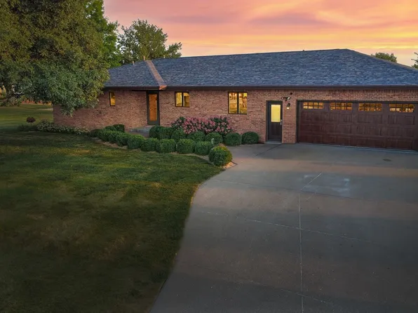 701 W Washington St, Monroe, IA 50170