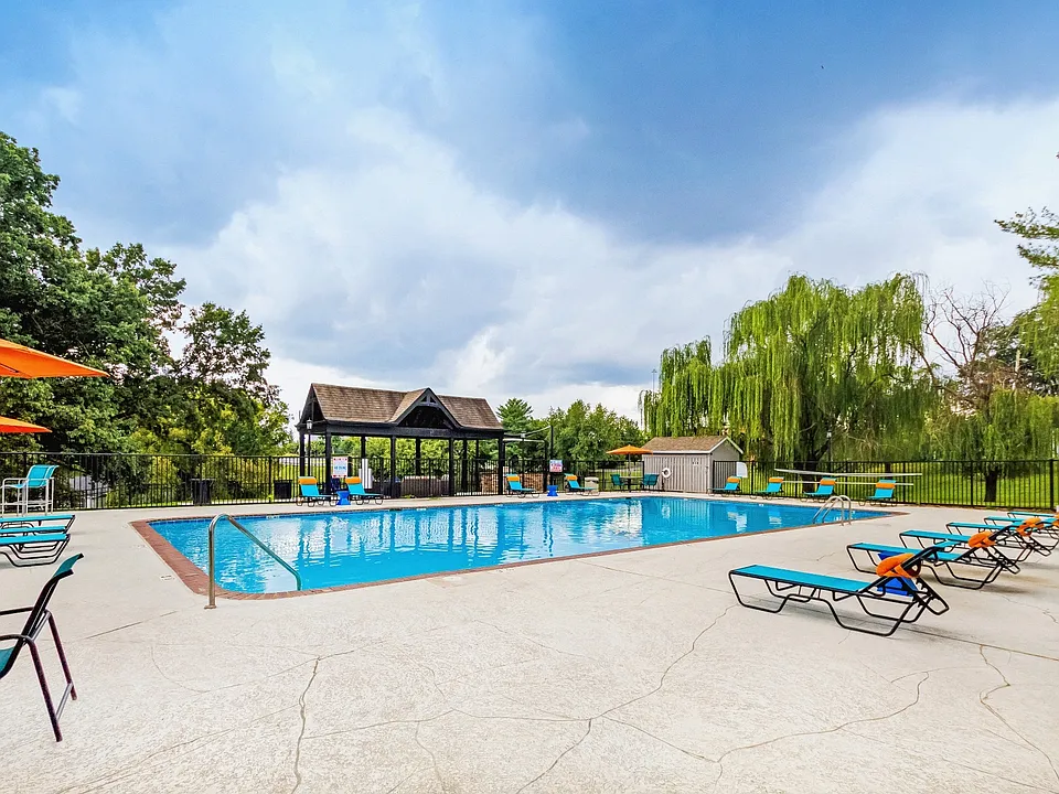 Willow Apartments