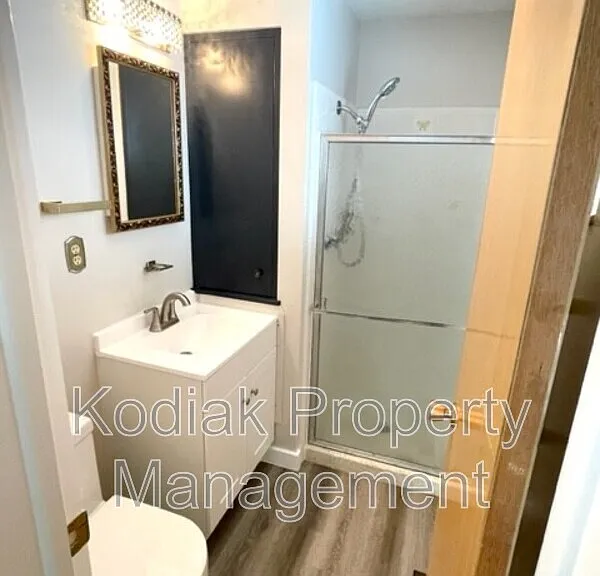 4099 S Madison Ave — Photo 20