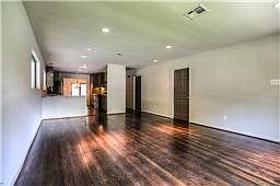 4th image of 6222 Wynnwood Ln