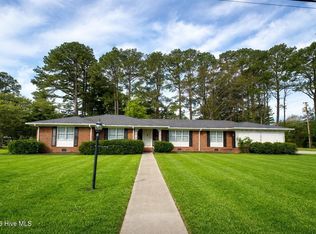 104 Springlake Dr, Murfreesboro, NC 27855