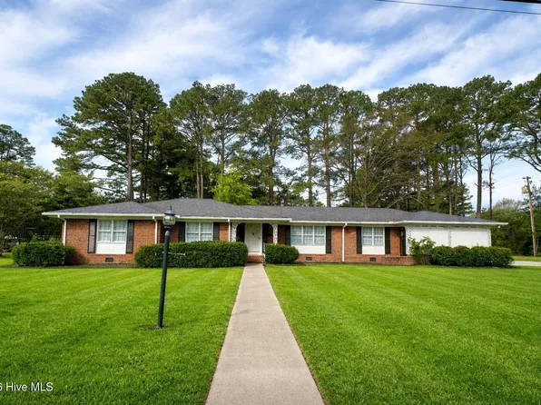 104 Springlake Drive, Murfreesboro, NC 27855