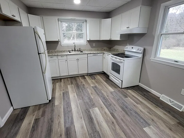 413 Venus Ln #3 — Photo 10