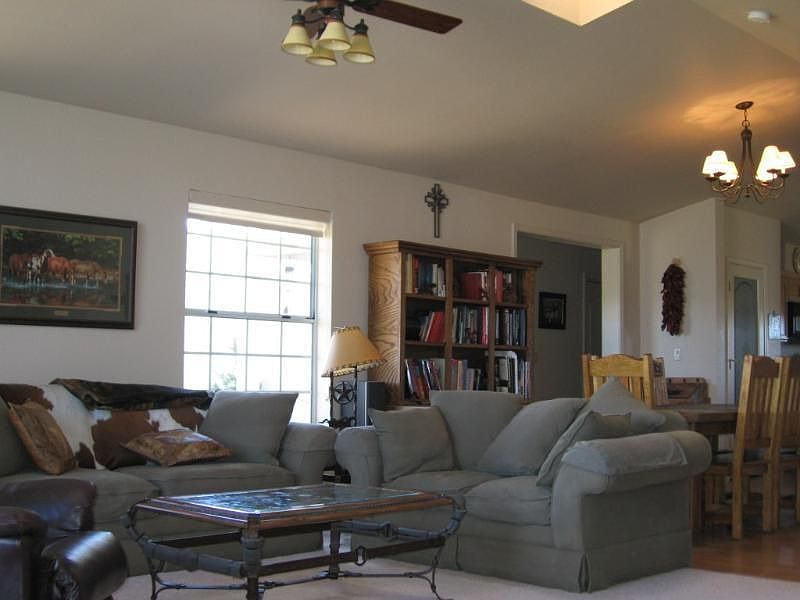 2nd image of 1286 Bray Way