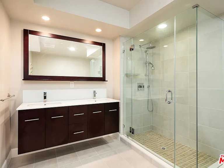 118 S Kenwood St #506 — Photo 11