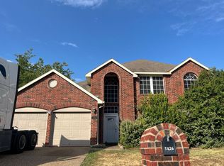 5426 Rolling Green Rd, Arlington, TX 76017