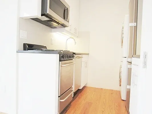 Rented by City Connections Realty | media 19